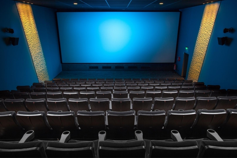 acoustique d'une salle de cinéma